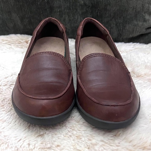 Easy Spirit Karin Slip On Loafer Old Money Flats Women Brown Leather Size 7.5 M - Picture 2 of 9